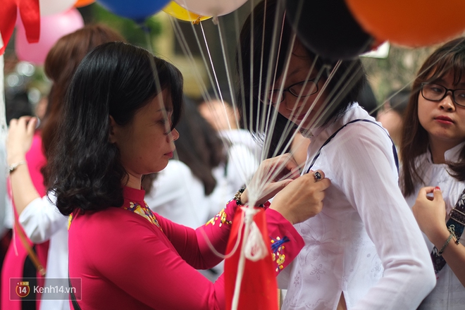 Nụ hôn của học sinh Phan Đình Phùng trong ngày chia tay thời học sinh - Ảnh 10.