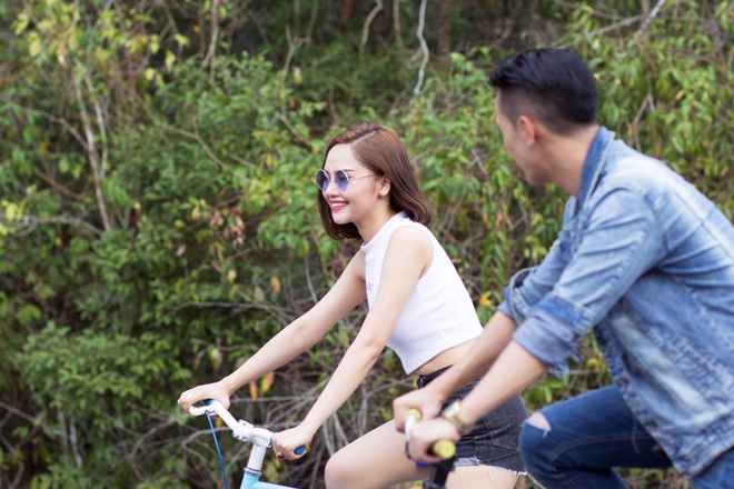 Miu L&ecirc; lẫn lộn thực - ảo trong MV đ&aacute;nh dấu sự trở lại - Ảnh 4.