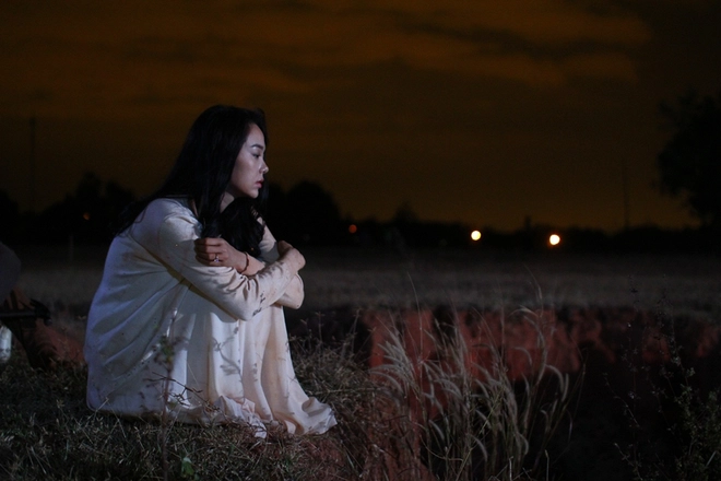 Clip Minh Hằng khóc lóc quằn quại khi bị cưỡng hiếp tập thể trong phim - Ảnh 9.