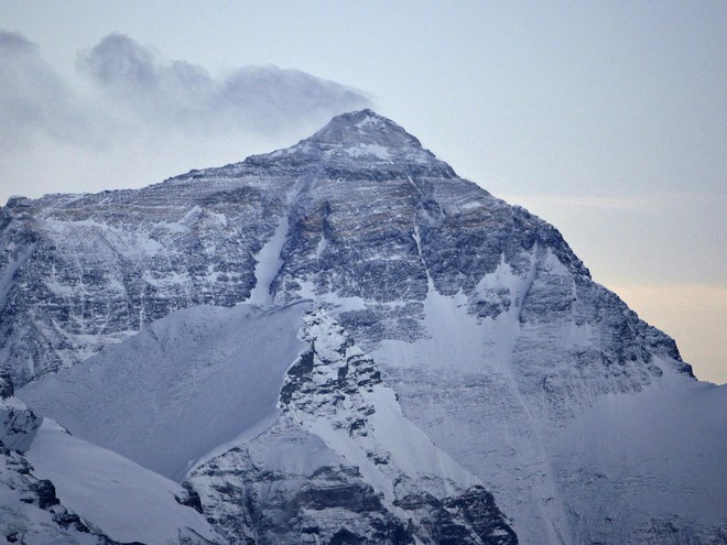 Đỉnh Everest có thực sự là nóc nhà của thế giới? - Ảnh 1.