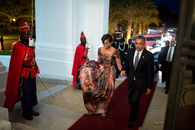 Barack Obama và vợ - đôi vợ chồng chính trị gia luôn được tán tụng về phong cách - Ảnh 14.