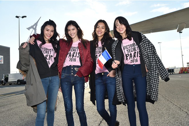 Liu Wen, Sui He, Ming Xi, Xiao Wen Ju: 4 chân dài Victoria’s Secret châu Á cùng sở hữu style hè đẹp xuất sắc - Ảnh 1.