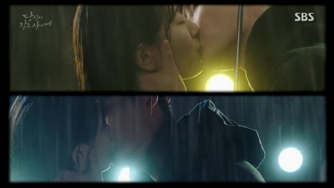 Ngộp thở xem Lee Jong Suk v&agrave; Suzy h&ocirc;n nhau m&ugrave;i mẫn cả ph&uacute;t dưới mưa - Ảnh 1.