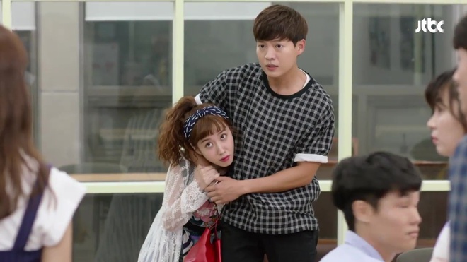 Age of Youth 2: Hotboy Jo Eun bỗng dưng c&oacute; bạn trai - Ảnh 7.