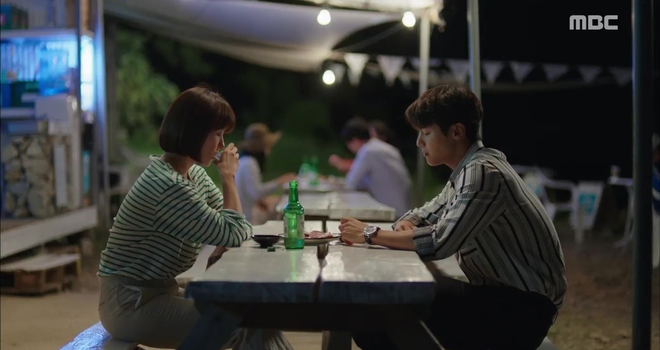 Ha Ji Won cứ đi si&ecirc;u thị kiểu n&agrave;y sẽ bị nh&acirc;n vi&ecirc;n an ninh t&oacute;m cổ mất! - Ảnh 9.