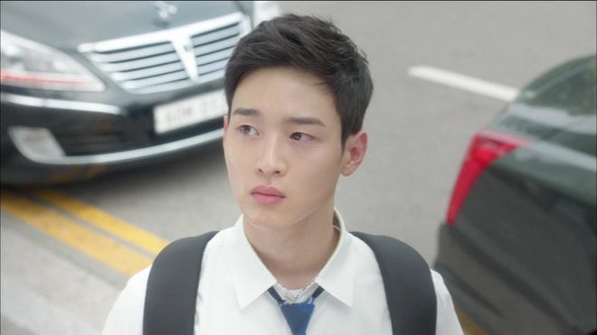 Ng&atilde; ngửa với d&agrave;n cast gi&agrave; kh&uacute; đế của School 2017 trong teaser đầu ti&ecirc;n! - Ảnh 8.