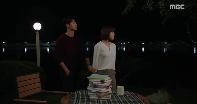 Ha Ji Won cứ đi si&ecirc;u thị kiểu n&agrave;y sẽ bị nh&acirc;n vi&ecirc;n an ninh t&oacute;m cổ mất! - Ảnh 12.