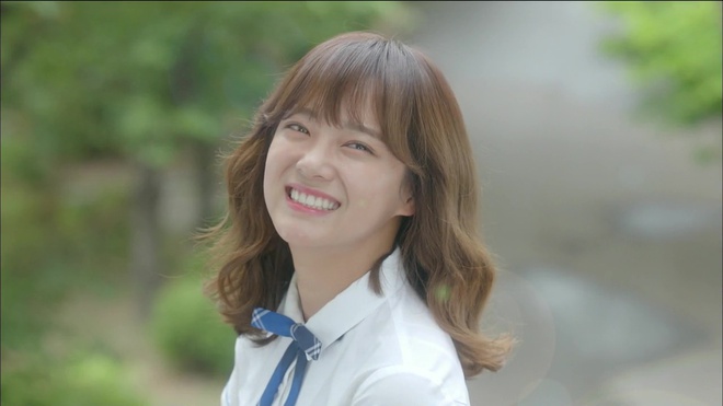 Ng&atilde; ngửa với d&agrave;n cast gi&agrave; kh&uacute; đế của School 2017 trong teaser đầu ti&ecirc;n! - Ảnh 3.