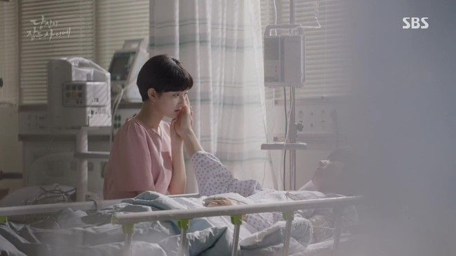 Ngộp thở xem Lee Jong Suk v&agrave; Suzy h&ocirc;n nhau m&ugrave;i mẫn cả ph&uacute;t dưới mưa - Ảnh 12.
