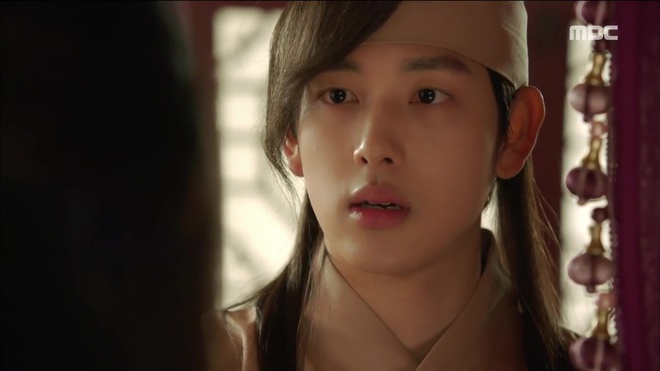 Tập 9-10 "The King Loves": Thế tử Wang Won chính thức thổ lộ tình cảm với Eun San (Yoona)  - Ảnh 1.