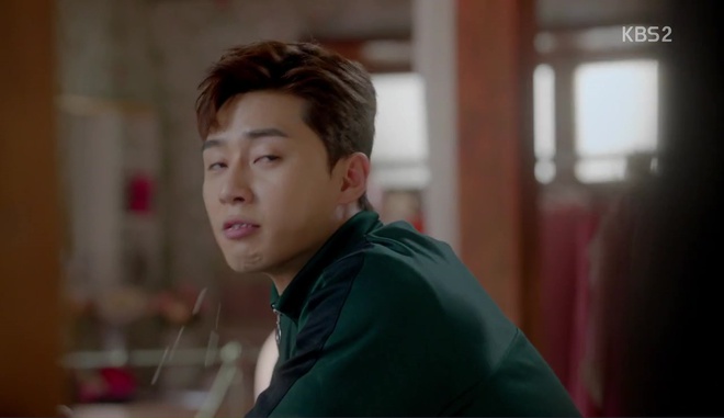 Nh&igrave;n đầu bẩn Kim Ji Won hất t&oacute;c, Park Seo Joon cười phụt cả cơm - Ảnh 4.