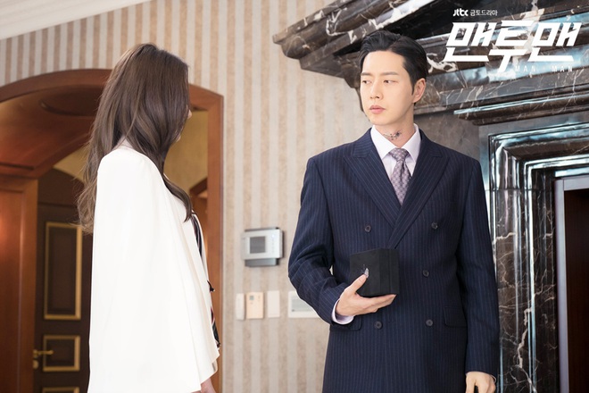 Xuất hiện phim tiền truyện Man to Man: Park Hae Jin một mình đảm nhận 4 vai - Ảnh 2.