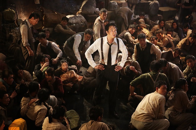Bom tấn 500 tỉ đồng của Song Joong Ki tung trailer đẫm máu - Ảnh 16.