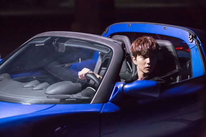 Phim của Yoo Seung Ho mới chiếu khiến ai cũng phát cuồng vì quá hấp dẫn