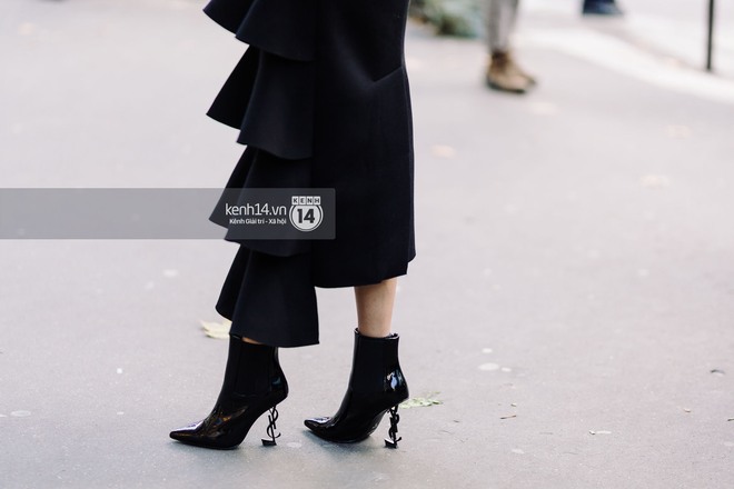 Nếu nghĩ street style tại Paris Fashion Week chỉ l&agrave; cuộc chiến v&aacute;y &aacute;o th&igrave; bạn nhầm to rồi - Ảnh 3.