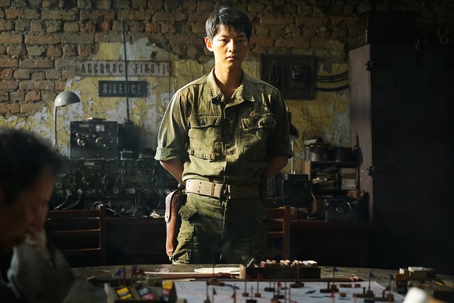 Bom tấn 500 tỉ đồng của Song Joong Ki tung trailer đẫm máu - Ảnh 19.