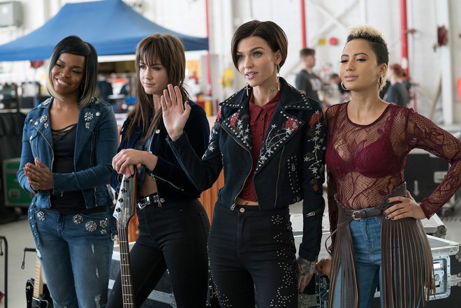 Pitch Perfect 3 - Sự nổi loạn không hoàn hảo - Ảnh 4.