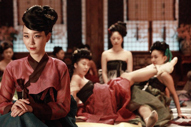 5 phim Hàn ngập cảnh nóng giúp các sao nữ ẵm tượng vàng tân binh - Ảnh 6.