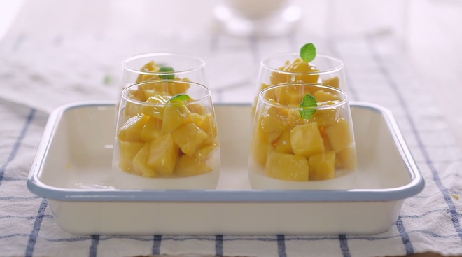 Công thức Panna cotta xoài cốt dừa mới toanh giải nhiệt ngày nắng nóng - Ảnh 9.