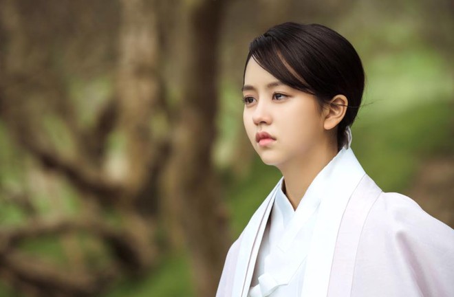 "Mặt Nạ Quân Chủ": Đây là 3 cảnh khóc xuất thần của Kim So Hyun - Ảnh 1.