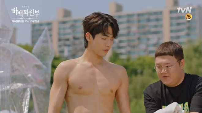 &ldquo;C&ocirc; D&acirc;u Thủy Thần&rdquo;: Nam Joo Hyuk l&agrave; H&agrave; B&aacute; nhưng lại biết bay, xịn chưa! - Ảnh 7.