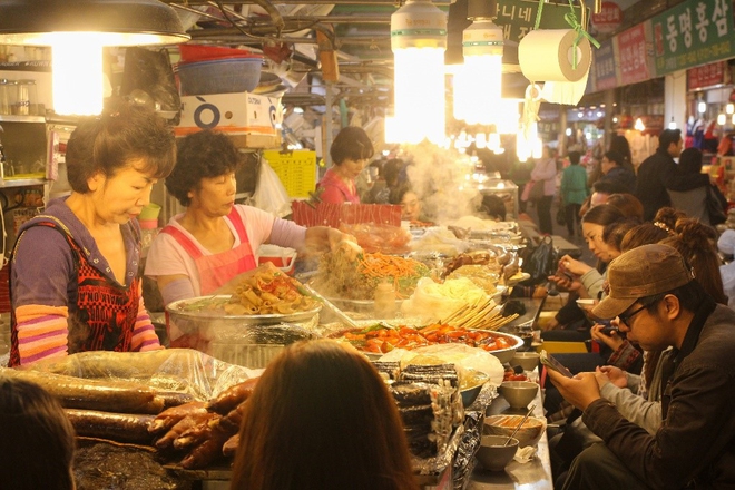 Những thiên đường ẩm thực châu Á nên ghé một lần trong đời - Ảnh 1.