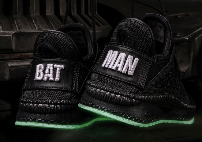C&oacute; l&agrave; fan của c&aacute;c si&ecirc;u anh h&ugrave;ng hay kh&ocirc;ng, bạn cũng sẽ kết bộ sưu tập Puma x Justice League si&ecirc;u chất n&agrave;y - Ảnh 7.