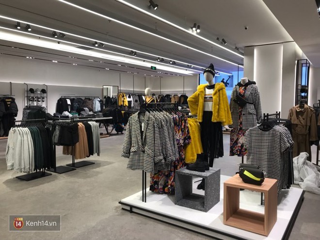 HOT: Tận mắt ngắm trọn 3 tầng của store Zara Hà Nội, to và sáng nhất phố Bà Triệu - Ảnh 7.