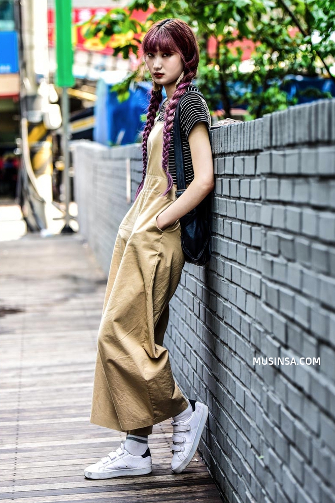 Giới trẻ Hàn sẽ khiến bạn xuýt xoa với street style chất mà chẳng cần phải cố đơn giản nhưng hút mắt quá đỗi - Ảnh 9.