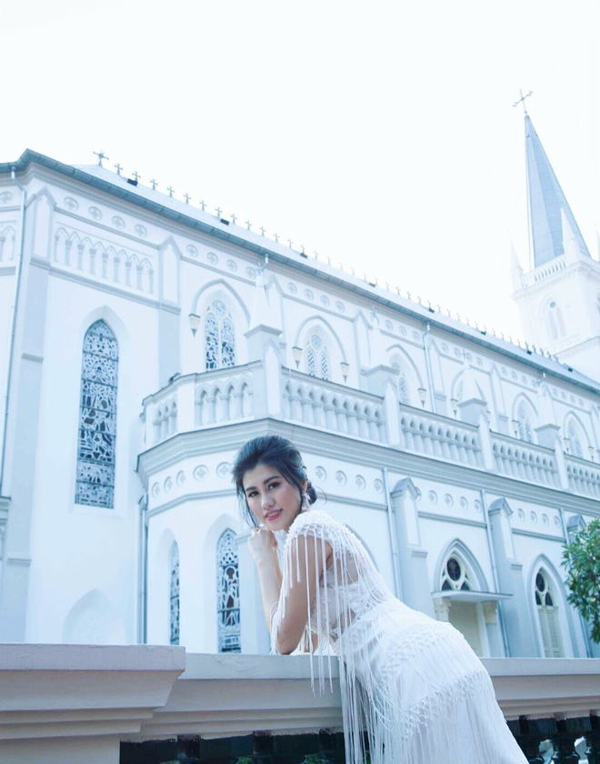 Emily Hồng Nhung: &ldquo;T&ocirc;i muốn mang thương hiệu thời trang Việt đi khắp thế giới&rdquo; - Ảnh 9.