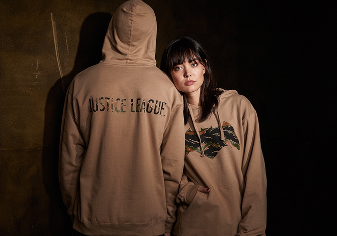 C&oacute; l&agrave; fan của c&aacute;c si&ecirc;u anh h&ugrave;ng hay kh&ocirc;ng, bạn cũng sẽ kết bộ sưu tập Puma x Justice League si&ecirc;u chất n&agrave;y - Ảnh 3.