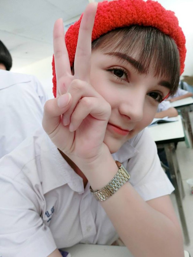 Xinh như thi&ecirc;n thần thế n&agrave;y nhưng c&ocirc; bạn Th&aacute;i Lan lại khiến người ta cho&aacute;ng v&aacute;ng khi biết được giới t&iacute;nh thật - Ảnh 1.