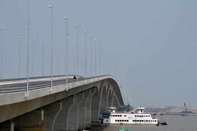 Ngắm nhìn cây cầu vượt biển dài nhất Việt Nam với mức đầu tư gần 12.000 tỷ - Ảnh 4.
