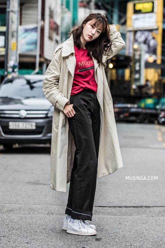 Giới trẻ H&agrave;n lại mang đến cả t&aacute; gợi &yacute; mặc đẹp m&agrave; chẳng cần cầu kỳ qua street style m&atilde;n nh&atilde;n - Ảnh 12.