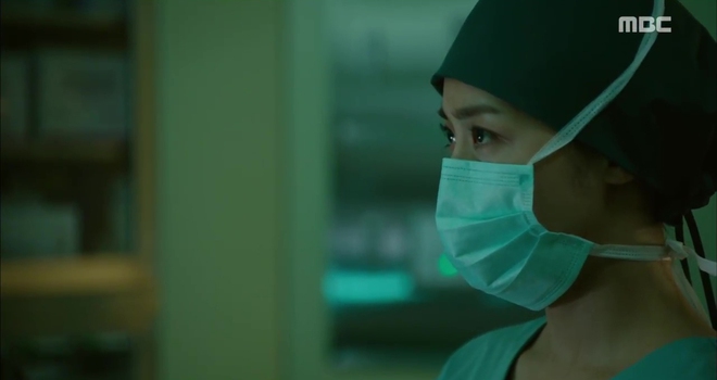 Hospital Ship: Hé lộ lí do bất ngờ khiến Ha Ji Won không muốn hẹn hò Kang Min Hyuk - Ảnh 15.