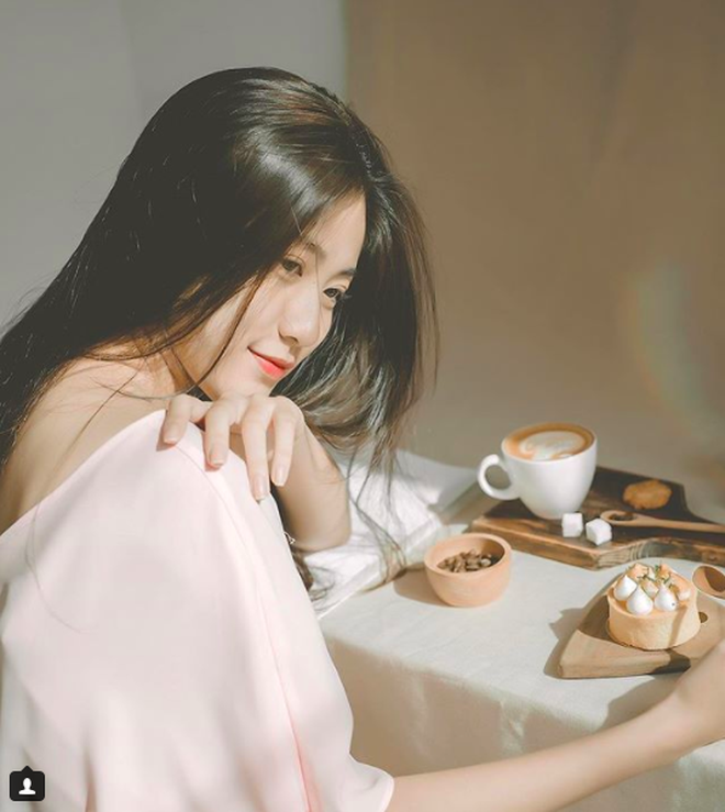 4 cô nàng xinh đẹp hot nhất Instagram Việt năm 2017 là ai? - Ảnh 8. 4 cô nàng xinh đẹp hot nhất Instagram Việt năm 2017 là ai? - Ảnh 8.