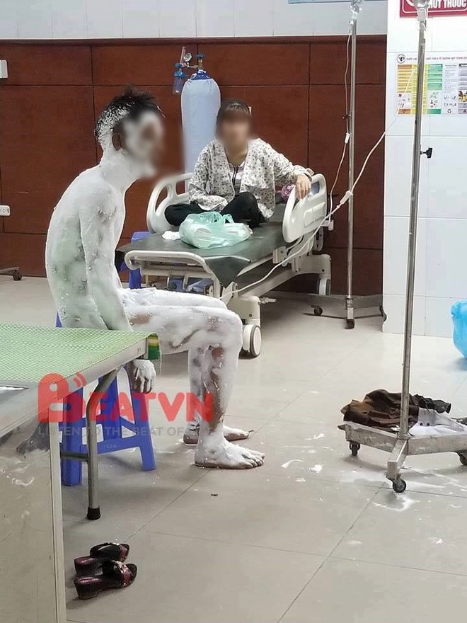 Bắc Ninh: Nam thanh niên tẩm xăng tự thiêu, nghi do cãi nhau với bạn gái - Ảnh 2.