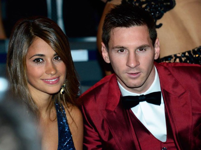 Shakira sẽ đâm sau lưng Antonella và Messi vào phút chót - Ảnh 1.