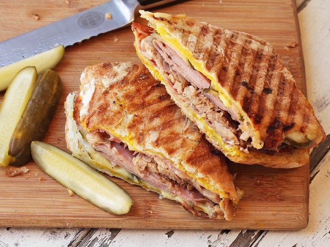 Điểm danh 14 loại sandwich đặc trưng của các nước trên thế giới - Ảnh 12.