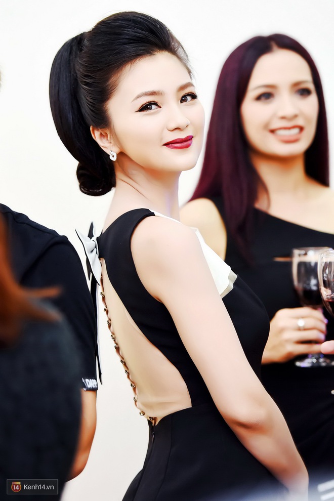 Rũ bỏ h&igrave;nh ảnh n&agrave;ng d&acirc;u nhu nhược, Đan L&ecirc; đẹp qu&yacute; ph&aacute;i hội ngộ d&agrave;n mỹ nh&acirc;n Việt tại sự kiện - Ảnh 5.