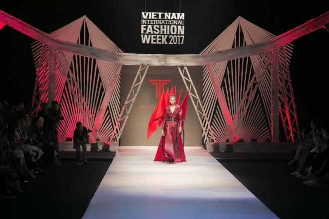 Ngoài cái tên Công Trí, Vietnam International Fashion Week còn có đến 4 BST không-thể-không-xem - Ảnh 16.