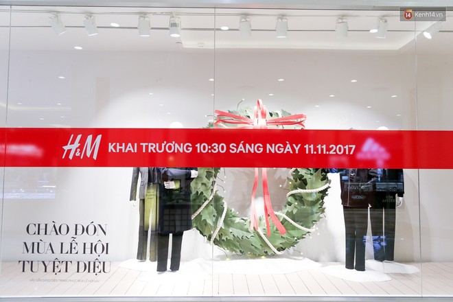 HOT: Store H&M Hà Nội cực xịn xò đã sẵn sàng cho tiệc đón khách VIP chiều nay - Ảnh 12.