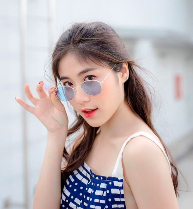 4 cô nàng xinh đẹp hot nhất Instagram Việt năm 2017 là ai? - Ảnh 8. 4 cô nàng xinh đẹp hot nhất Instagram Việt năm 2017 là ai? - Ảnh 8.
