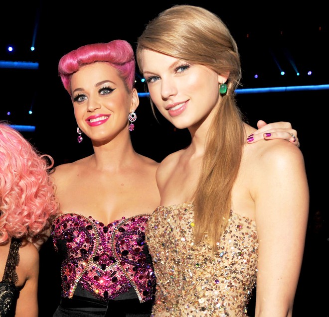 Katy Perry và Taylor Swift cuối cùng đã làm hòa, thậm chí góp mặt trong MV mới của nhau? - Ảnh 4.