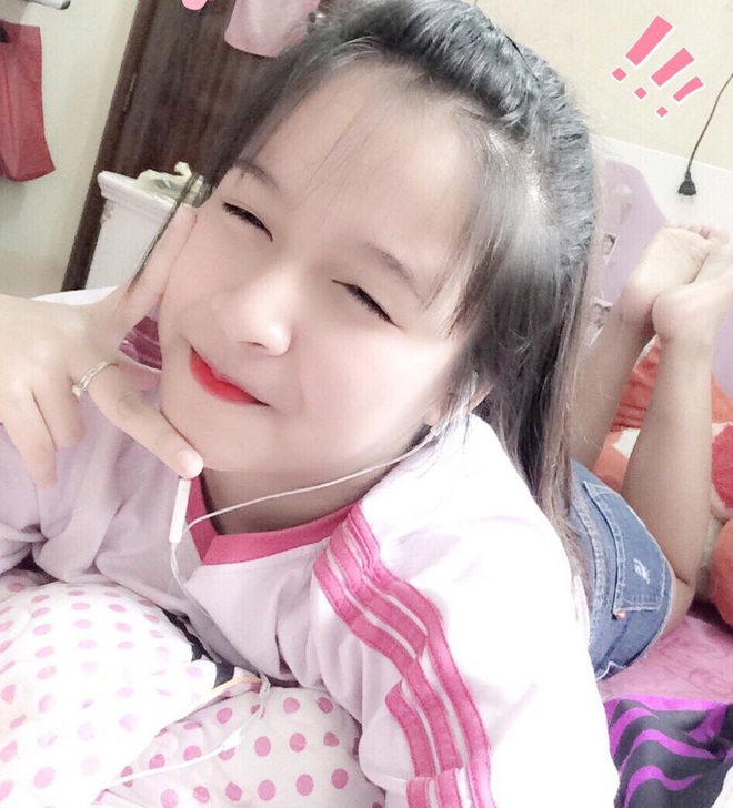 Khoe răng khểnh đ&aacute;ng y&ecirc;u trong clip h&aacute;t nh&eacute;p, c&ocirc; bạn sinh năm 2001 được d&acirc;n mạng xắn tay truy t&igrave;m - Ảnh 5.
