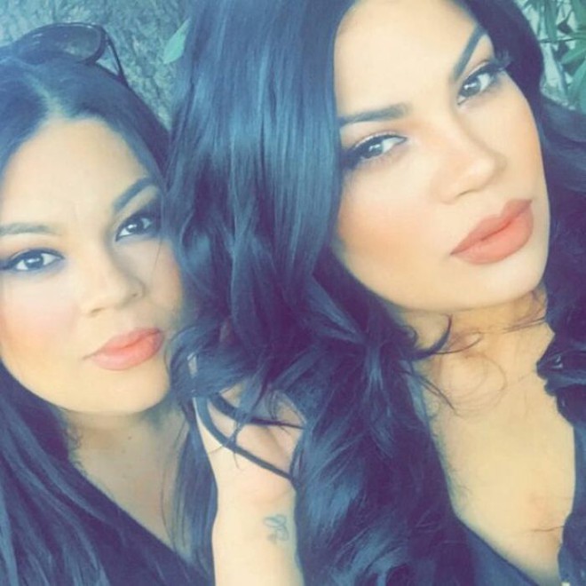 16 phụ nữ kh&ocirc;ng tuổi đứng cạnh con g&aacute;i m&agrave; chẳng kh&aacute;c n&agrave;o chị mẹ - Ảnh 27.