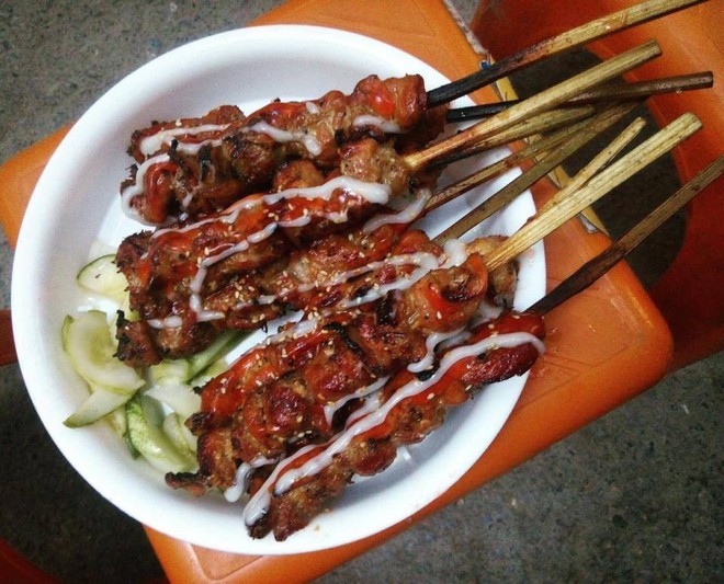5 khu ăn vặt ngon-rẻ nổi tiếng, gắn liền với bao thế hệ học sinh H&agrave; Th&agrave;nh - Ảnh 9.