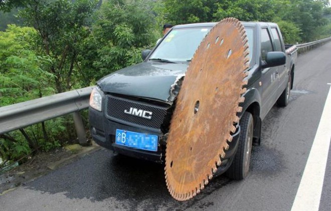16 tai nạn đỉnh cao chỉ c&oacute; thể l&agrave; của hội mới học l&aacute;i &ocirc; t&ocirc; - Ảnh 21.