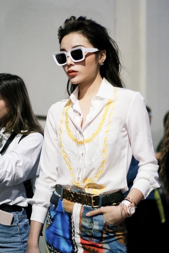 Tới Milan Fashion Week, Kỳ Duyên đầu tư kỹ lưỡng và xuất hiện ngay trên hàng ghế đầu show Moschino - Ảnh 6.