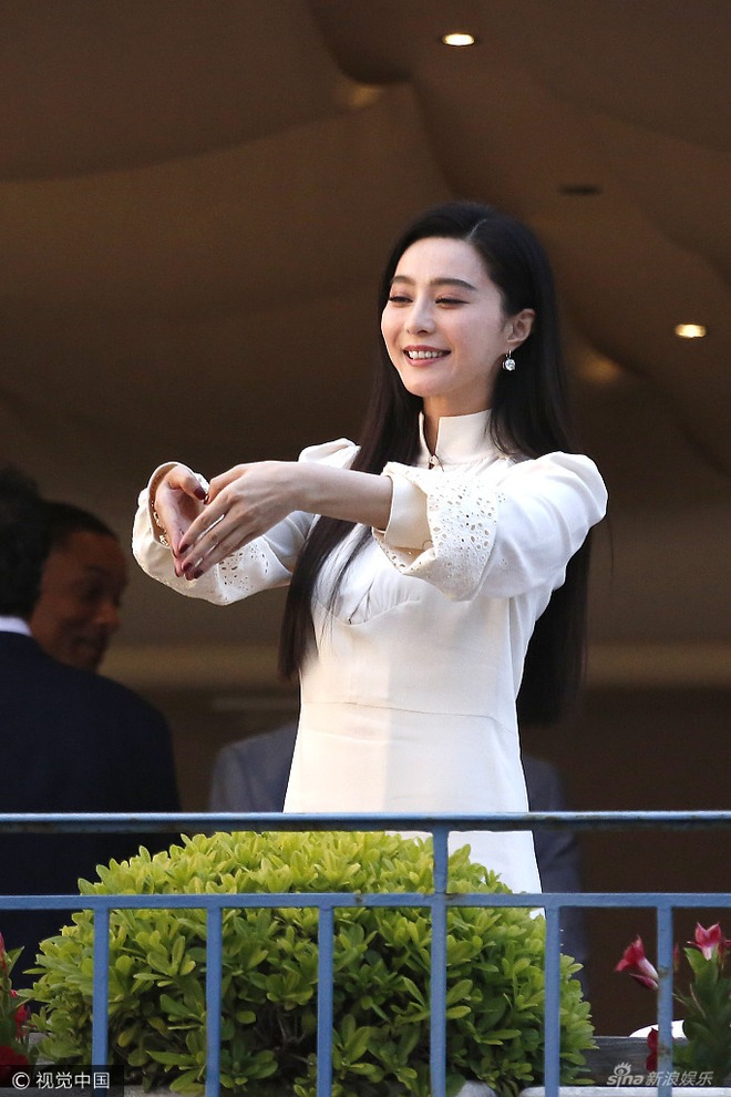 LHP Cannes chưa diễn ra, Phạm Băng Băng đã là tâm điểm của truyền thông Hoa ngữ - Ảnh 13.